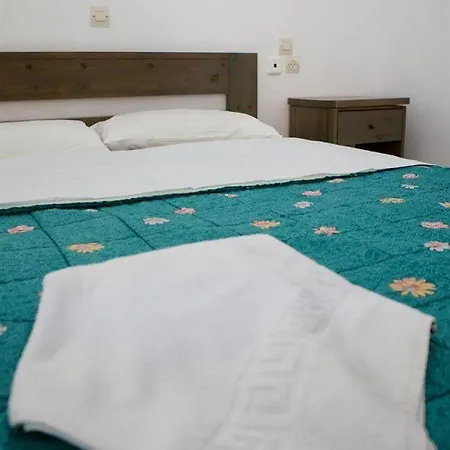 Coral Hotel 2*